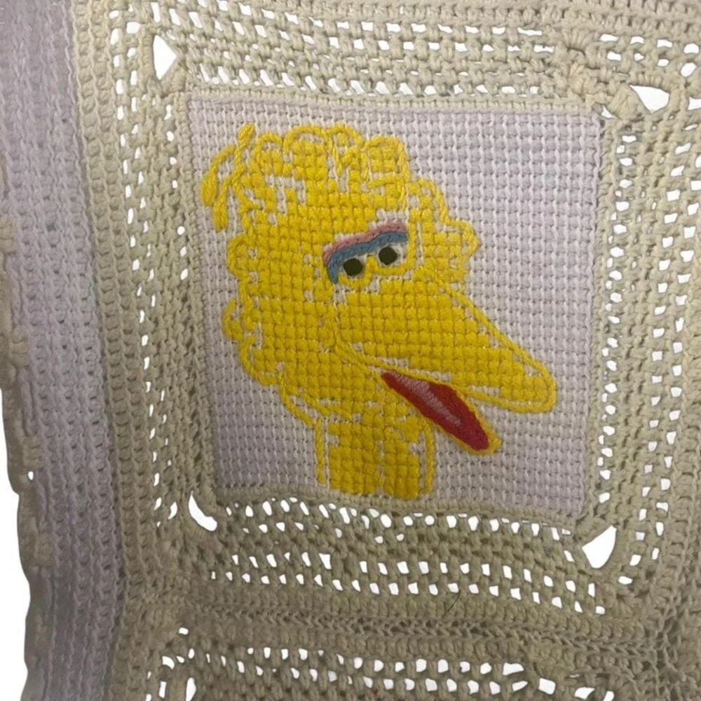 VINTAGE 1970s knitted Sesame Street‎ afghan blanket 29X40 HANDMADE